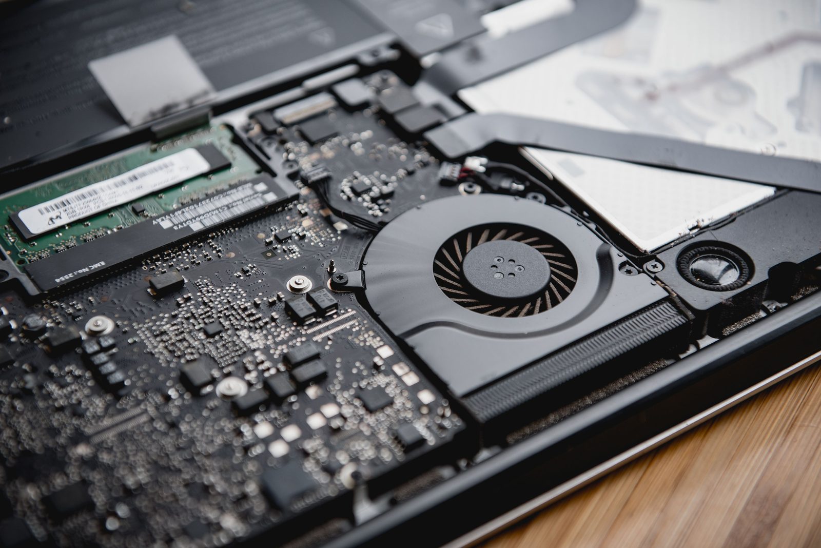 Laptop internals with cooling fan